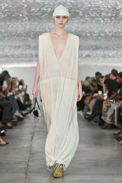 Look 56